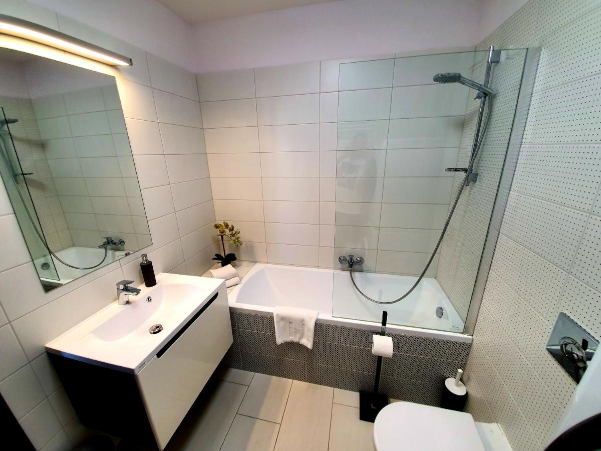 Intro Apartman Sárvár Zewnętrze zdjęcie